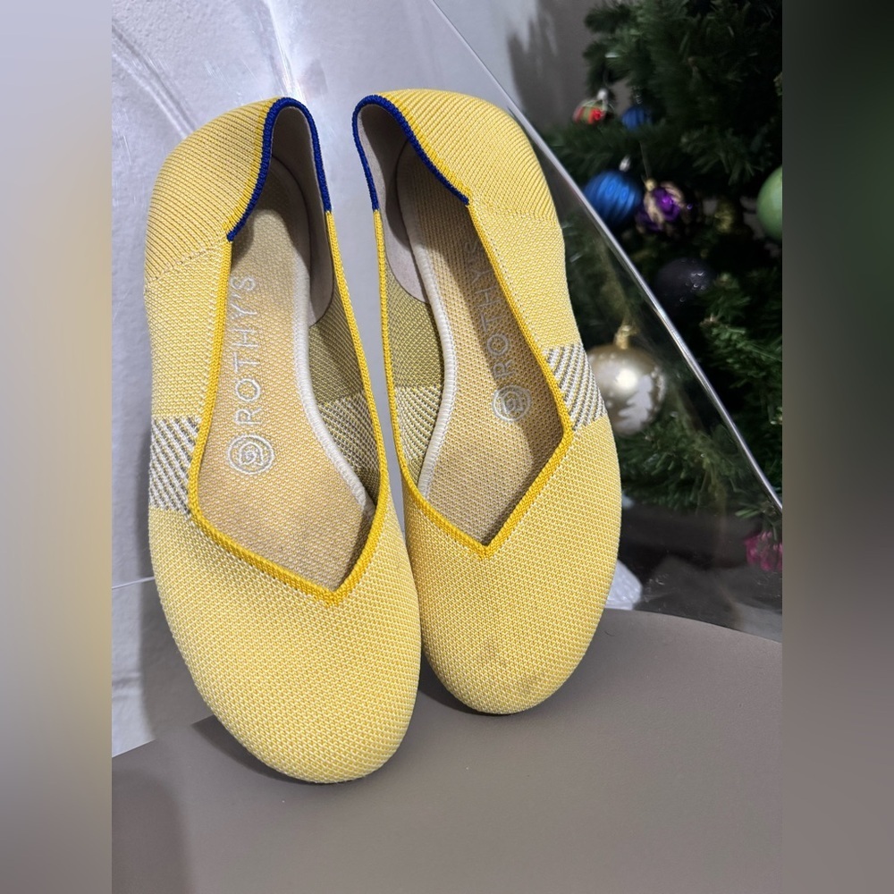 Rothy's The Flat Dandelion Triple Stitch Yellow Size 6.5